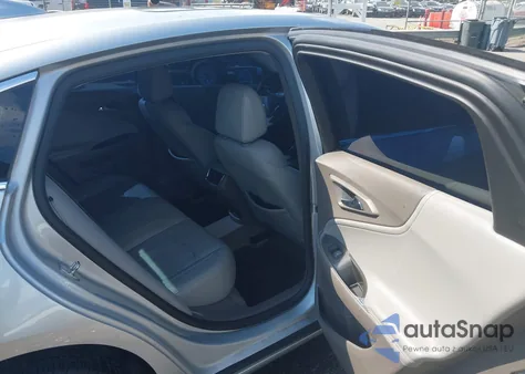 2017 Chevrolet Malibu 1Lt из США, поврежденный, VIN 1G1ZE5ST9HF108017